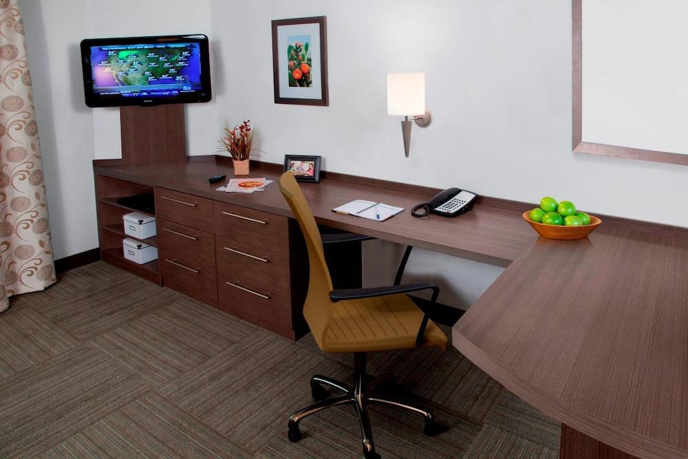 Candlewood Suites Bay City By Ihg Ngoại thất bức ảnh