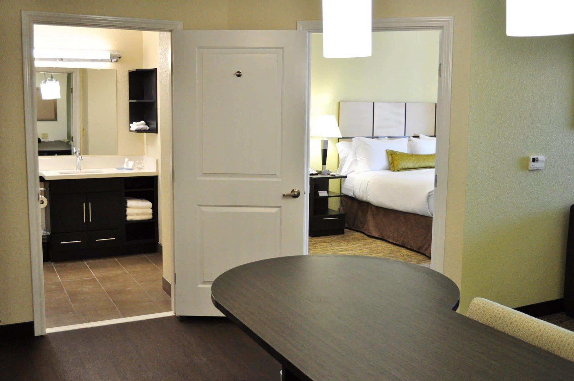 Candlewood Suites Bay City By Ihg Ngoại thất bức ảnh