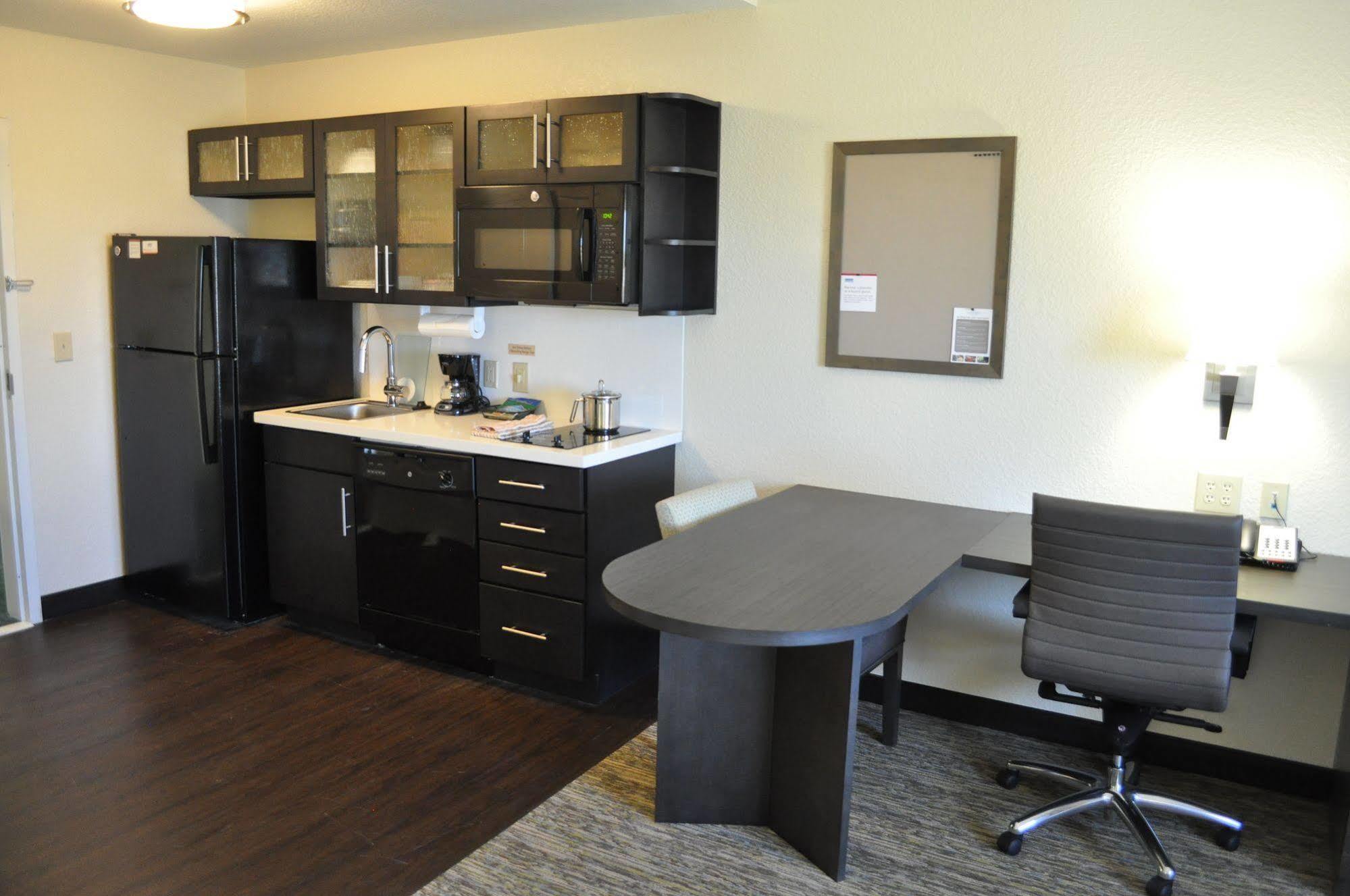 Candlewood Suites Bay City By Ihg Ngoại thất bức ảnh