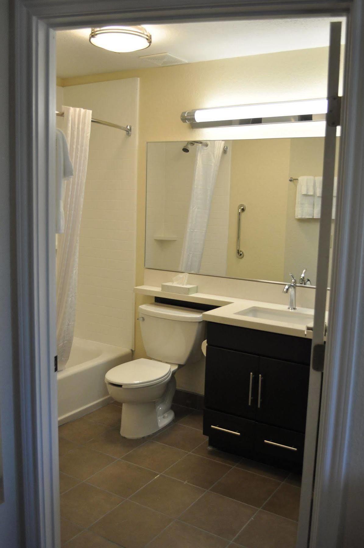 Candlewood Suites Bay City By Ihg Ngoại thất bức ảnh